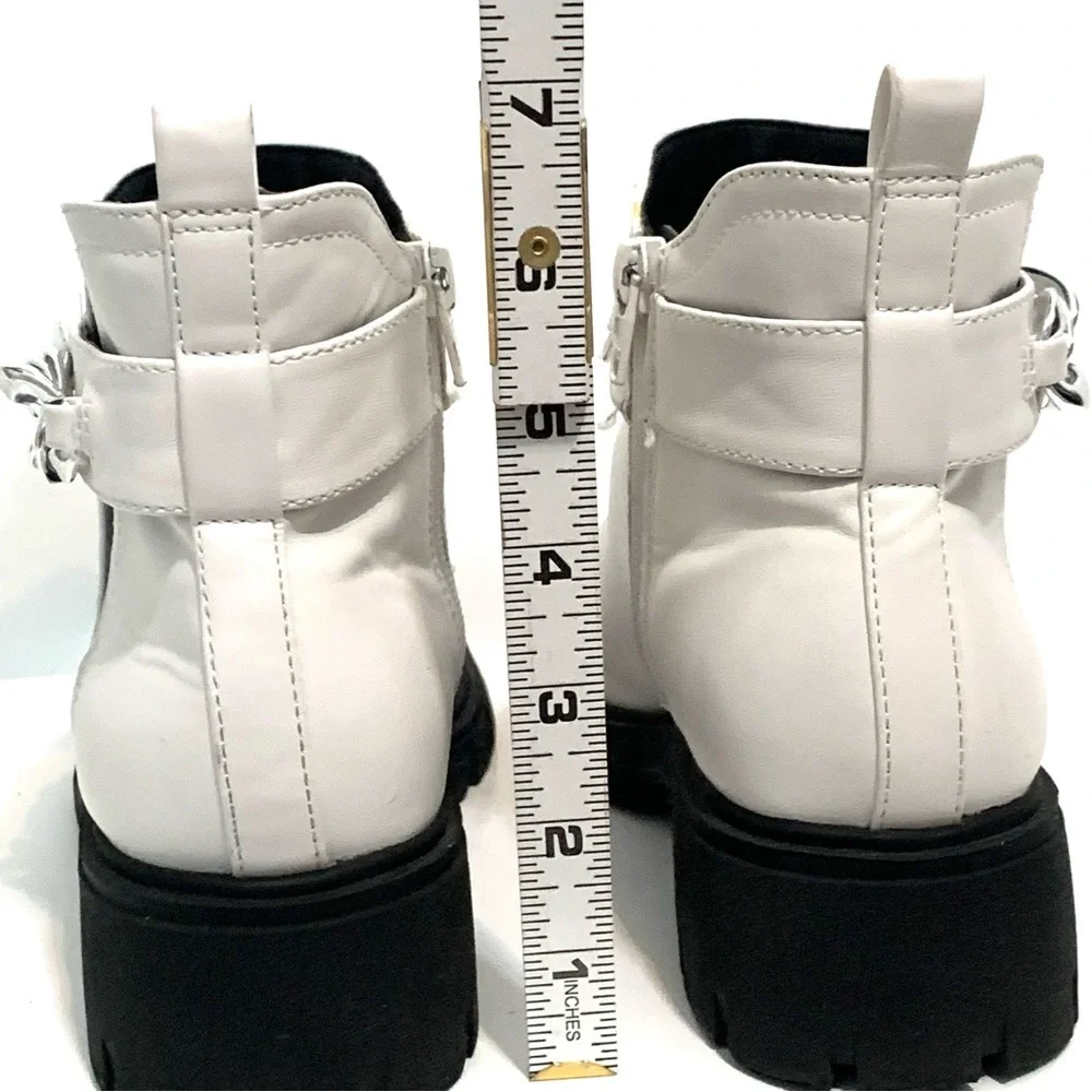 Wonder Nation Big Girls’ White Faux Leather Chain Combat Ankle Boots Size 6